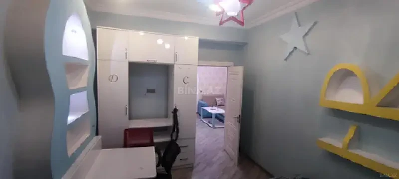 Kirayə verilir 4 otaqlı mənzil 115 m²