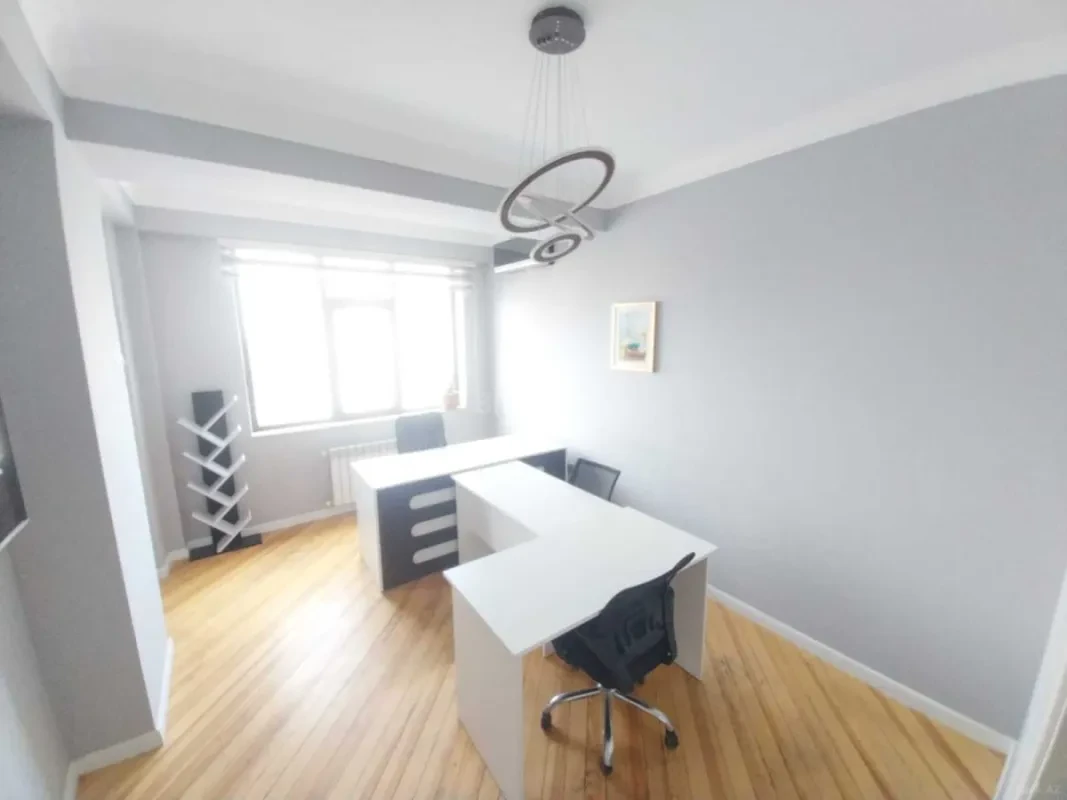 Kirayə verilir 1 otaqlı ofis 20 m²