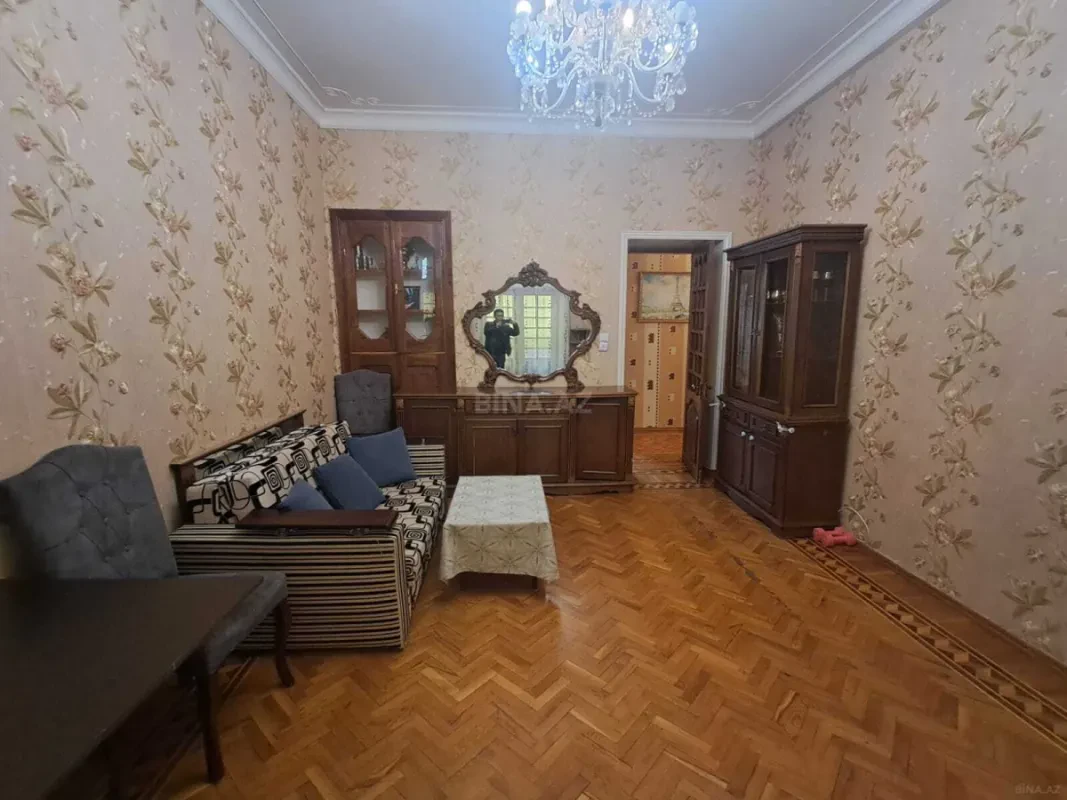 Kirayə verilir 2 otaqlı mənzil 60 m²