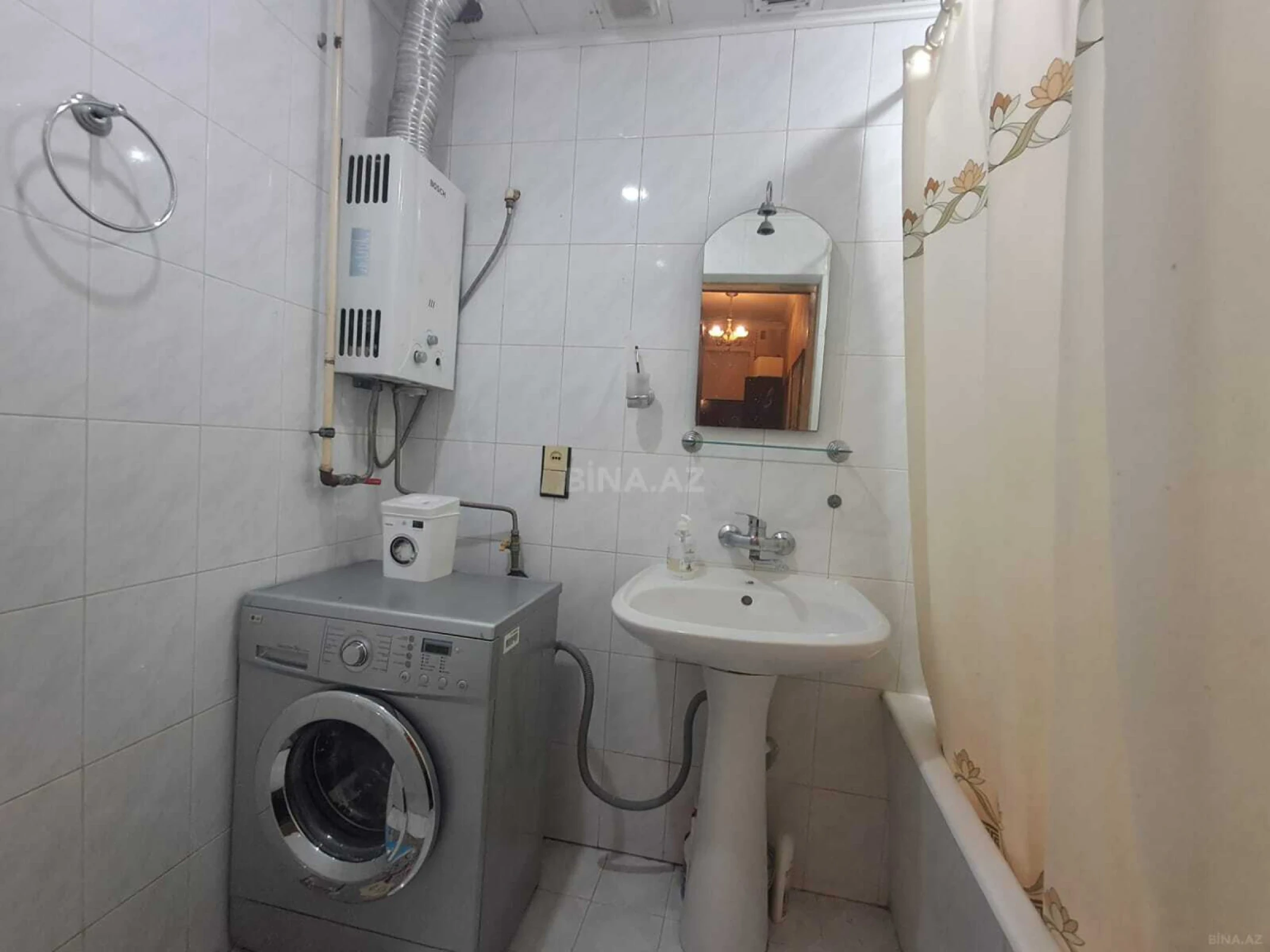 Kirayə verilir 2 otaqlı mənzil 60 m²