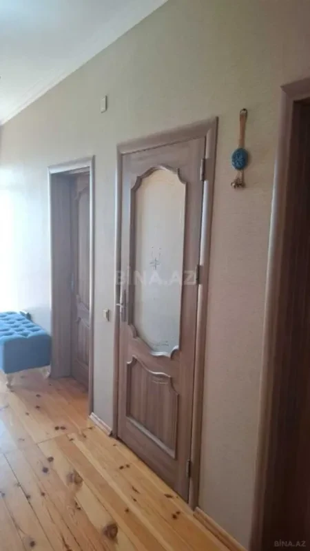 Satılır 6 otaqlı həyət evi 180 m²
