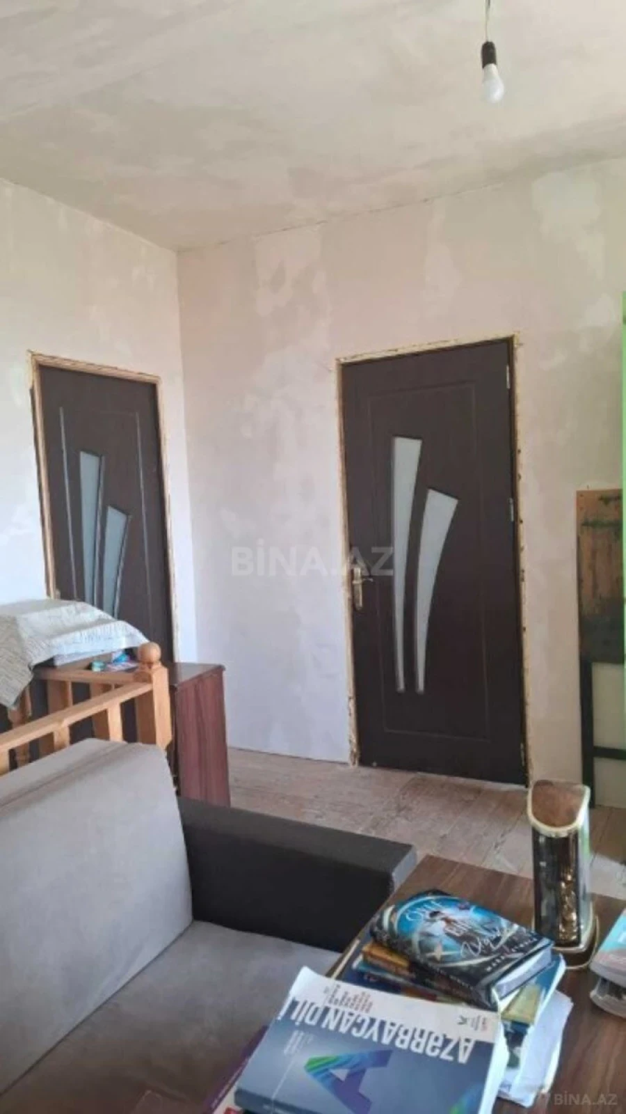 Satılır 6 otaqlı həyət evi 180 m²