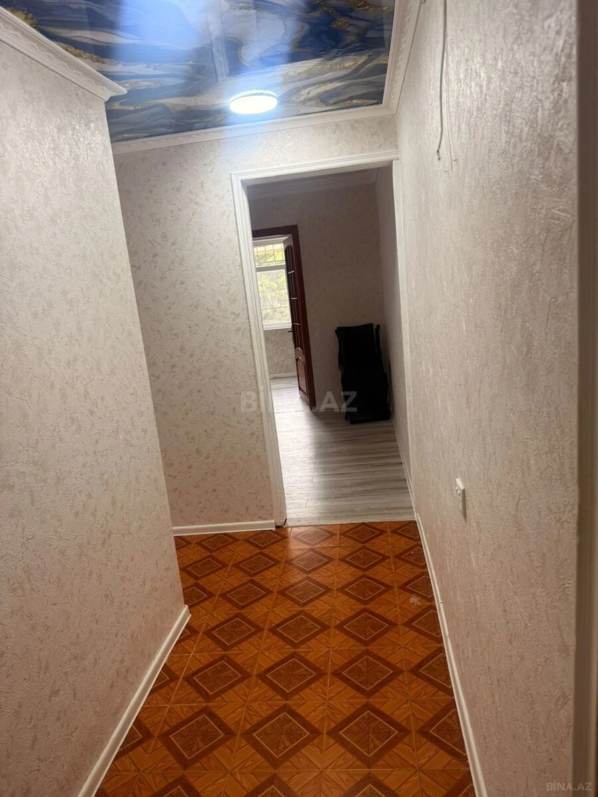 Kirayə verilir 2 otaqlı mənzil 60 m²