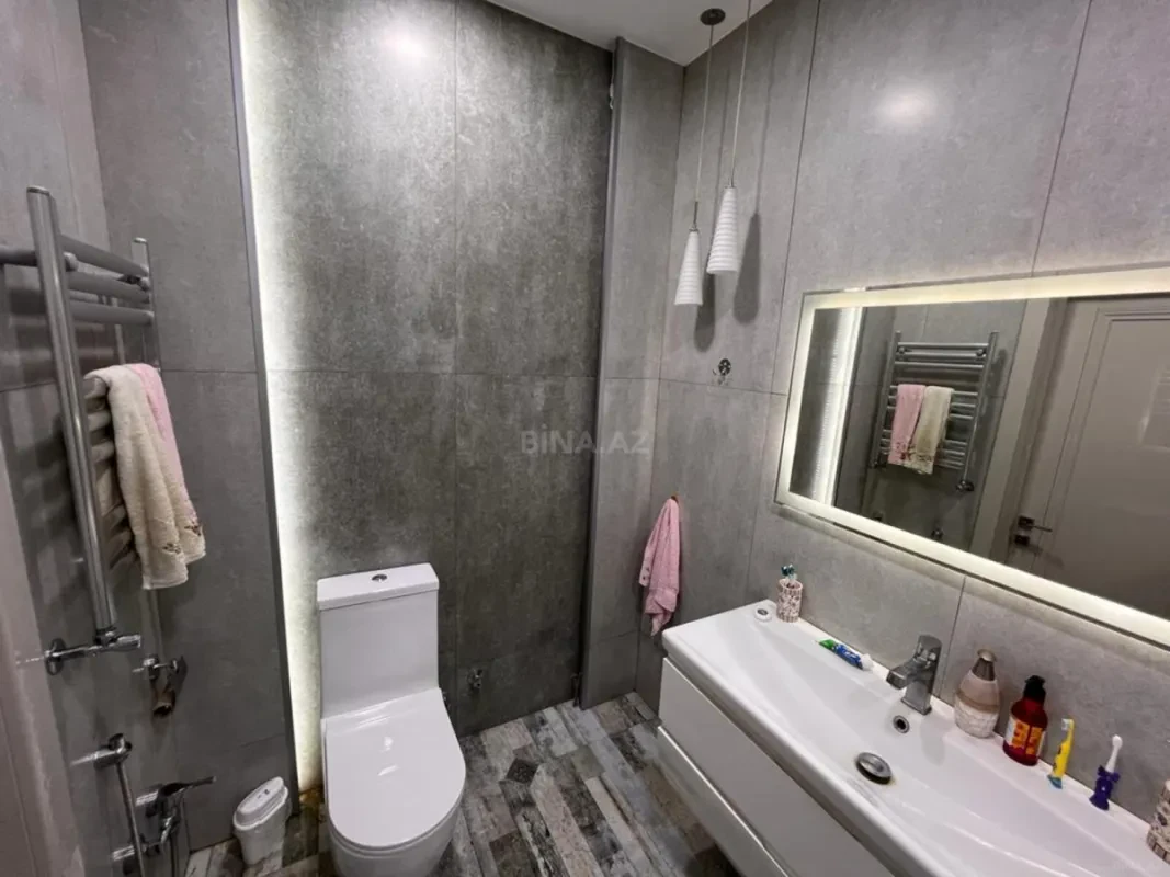 Kirayə verilir 2 otaqlı mənzil 98 m²