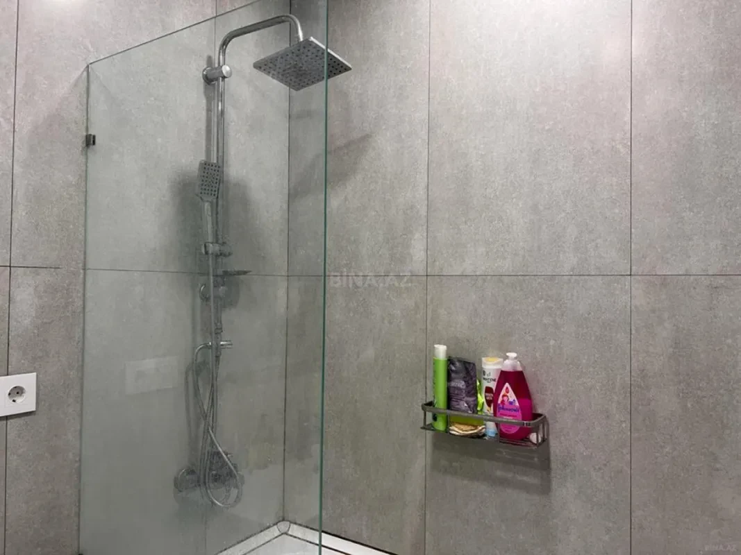 Kirayə verilir 2 otaqlı mənzil 98 m²