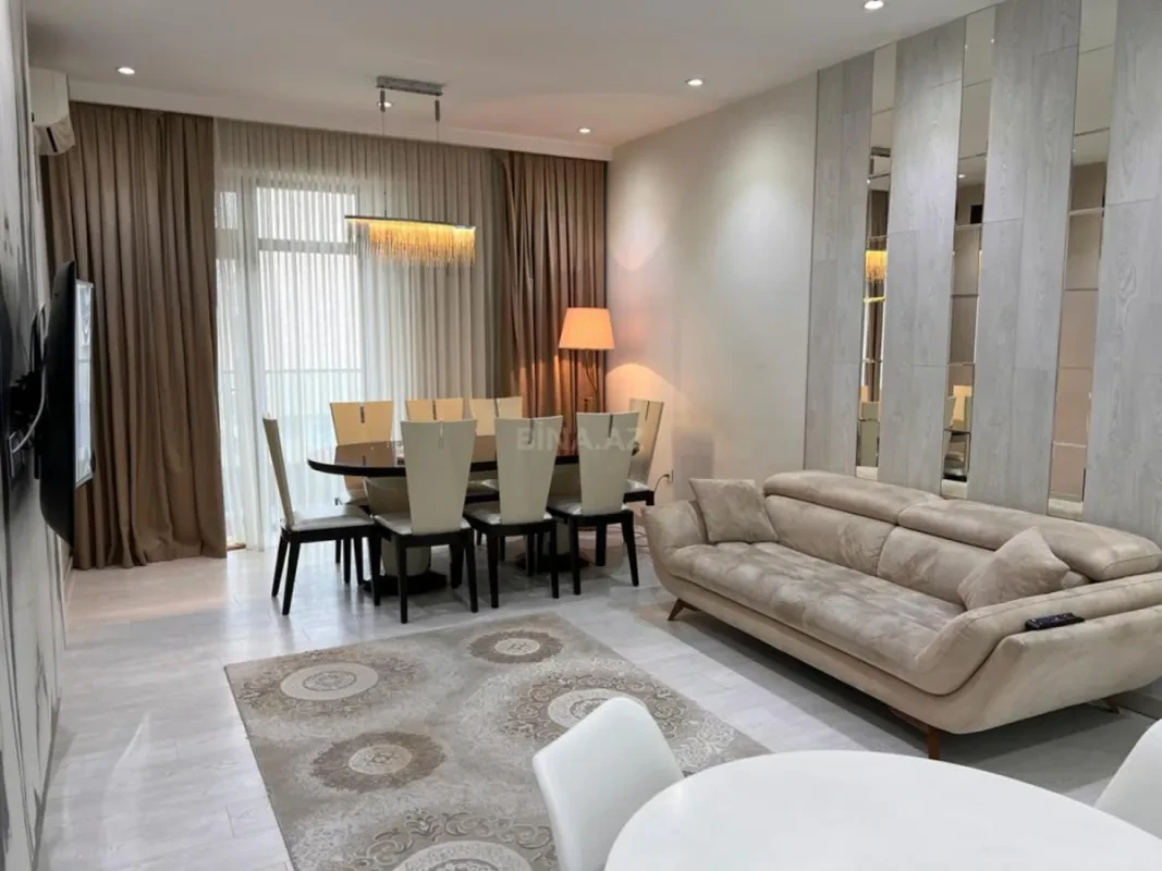 Kirayə verilir 2 otaqlı mənzil 98 m²
