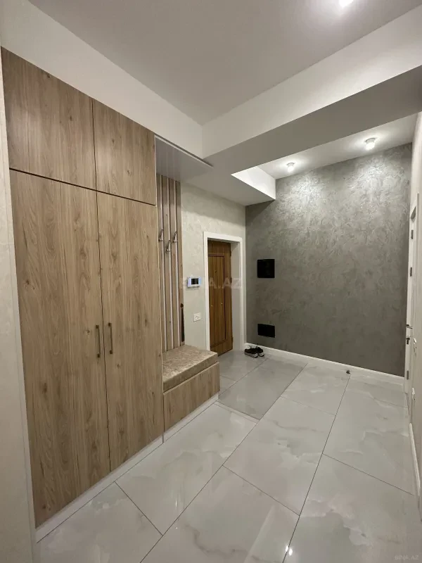 Kirayə verilir 3 otaqlı mənzil 101 m²