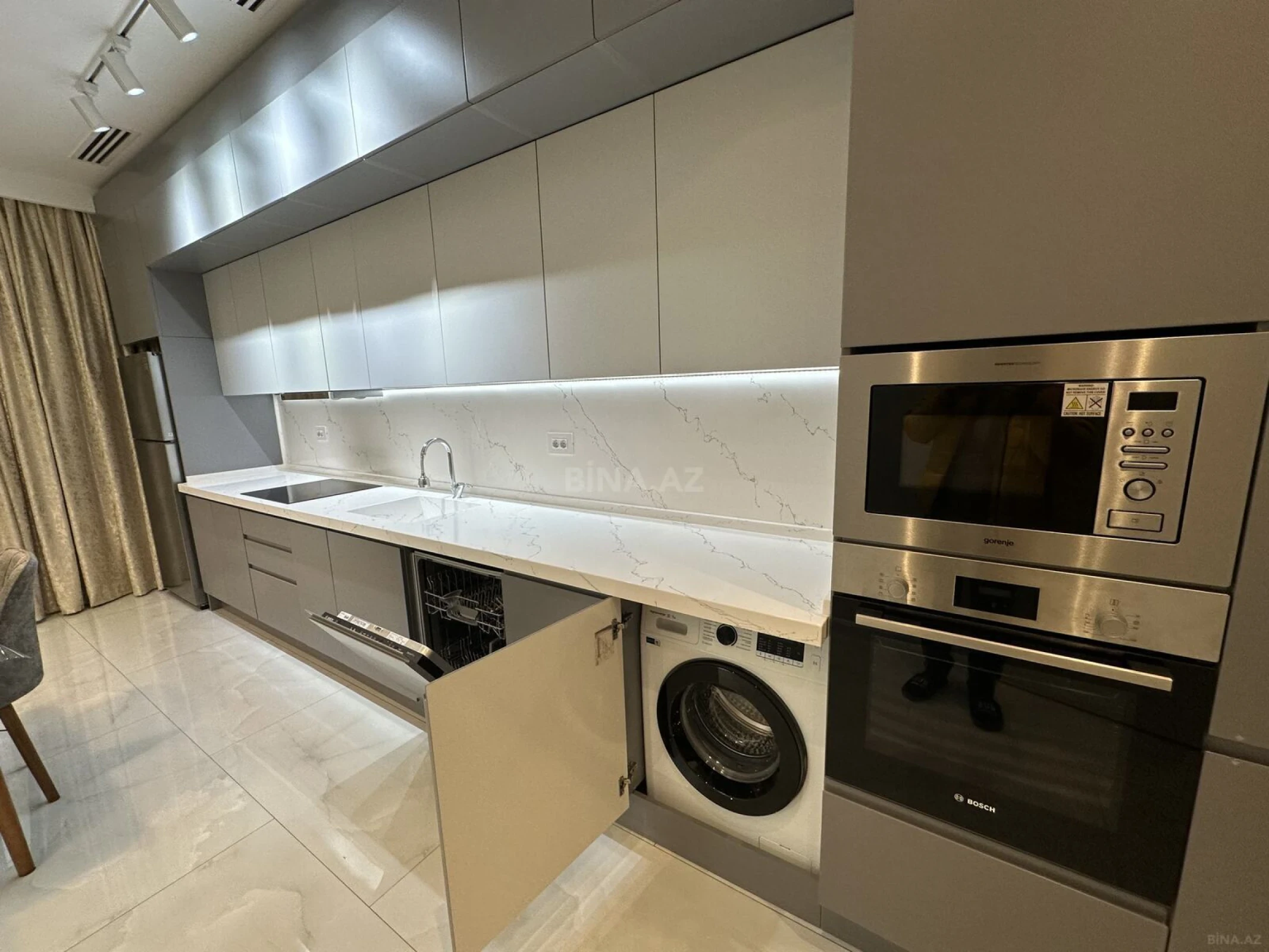 Kirayə verilir 3 otaqlı mənzil 101 m²