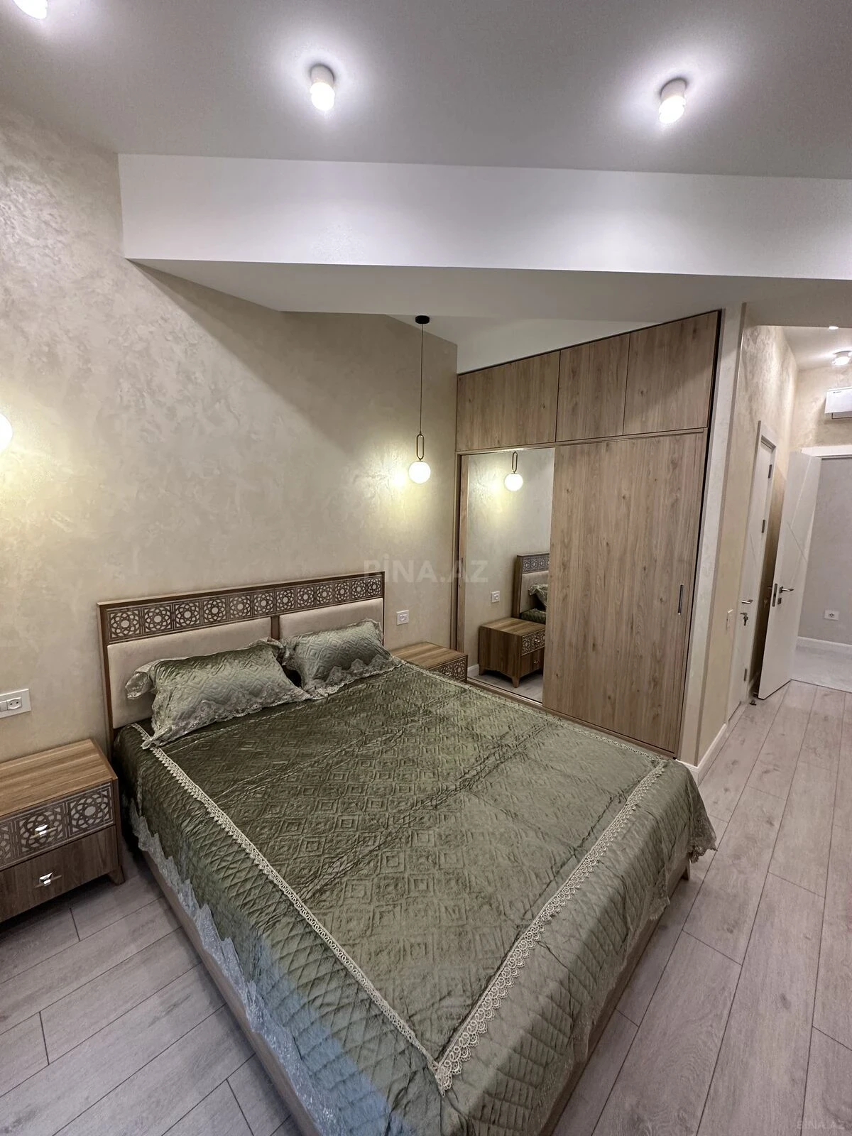 Kirayə verilir 3 otaqlı mənzil 101 m²