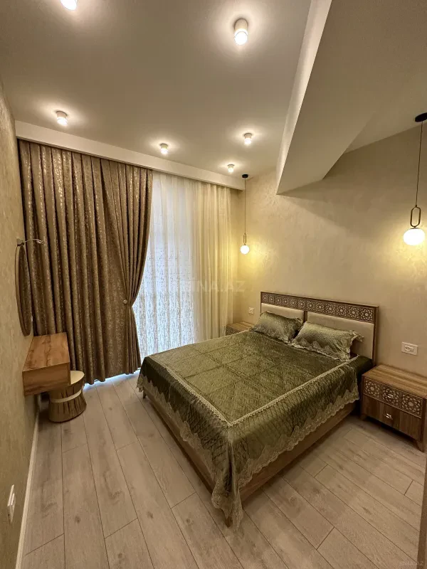 Kirayə verilir 3 otaqlı mənzil 101 m²