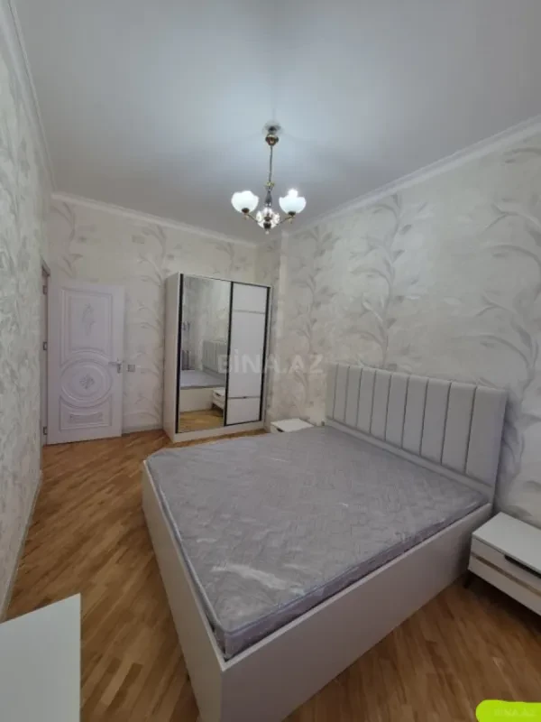 Kirayə verilir 2 otaqlı mənzil 80 m²