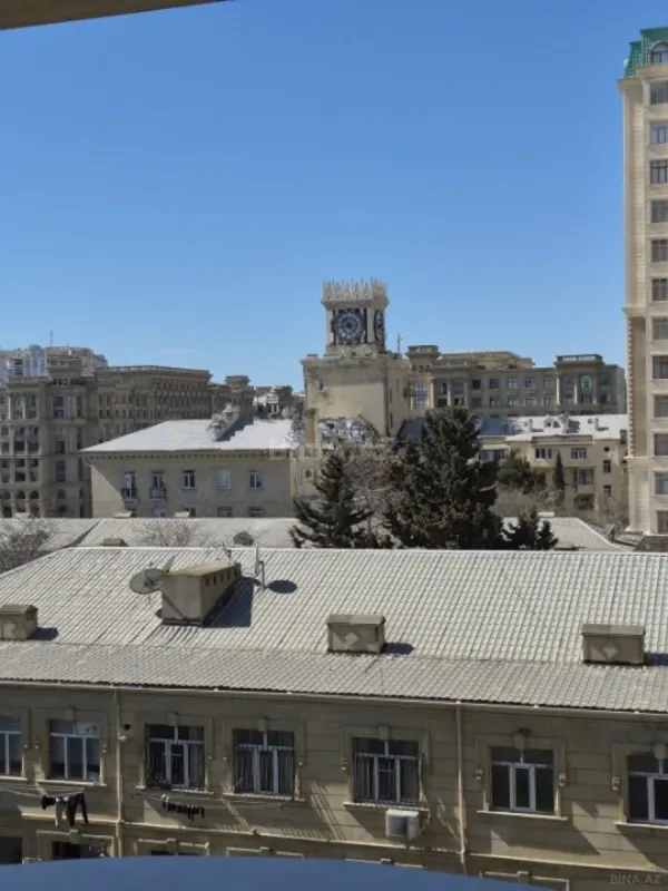 Kirayə verilir 2 otaqlı mənzil 80 m²