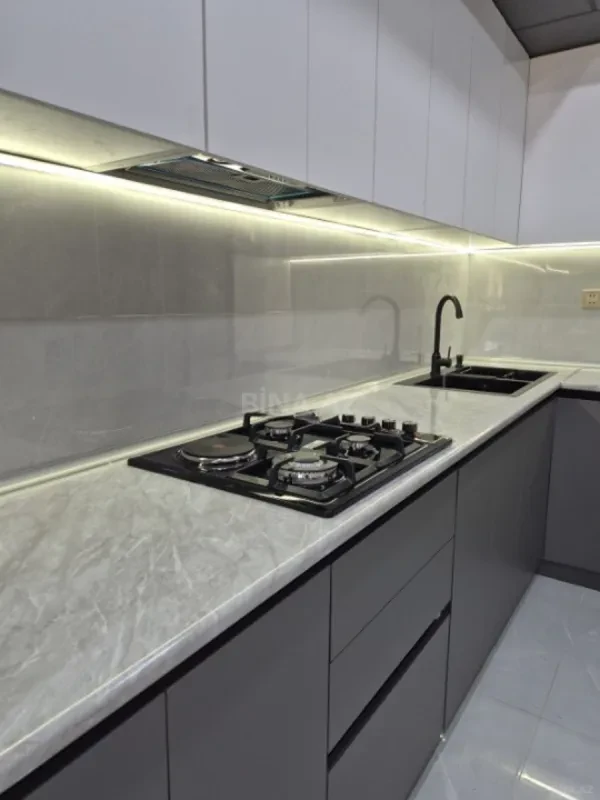 Kirayə verilir 2 otaqlı mənzil 80 m²