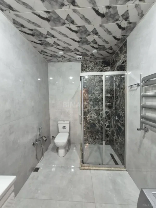 Kirayə verilir 2 otaqlı mənzil 80 m²