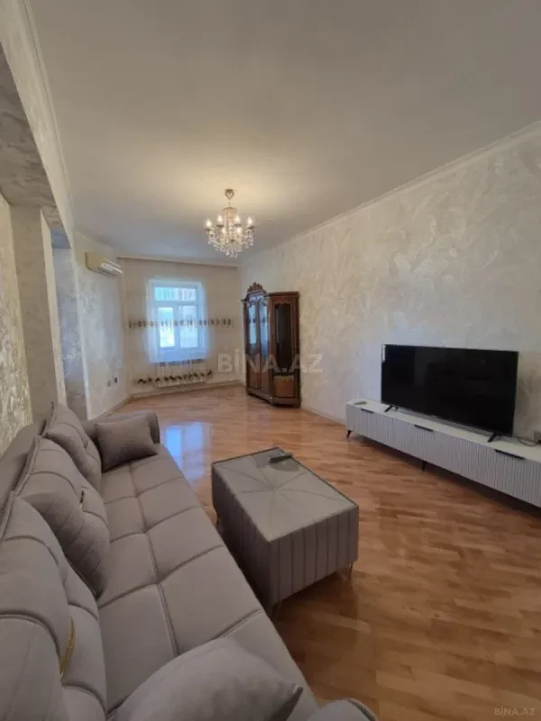 Kirayə verilir 2 otaqlı mənzil 80 m²