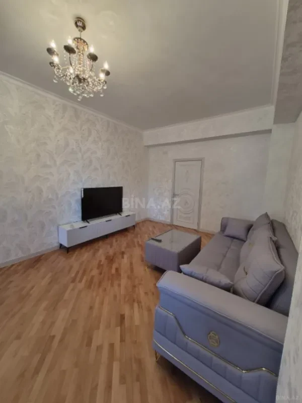 Kirayə verilir 2 otaqlı mənzil 80 m²