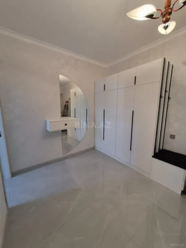 Kirayə verilir 2 otaqlı mənzil 80 m²