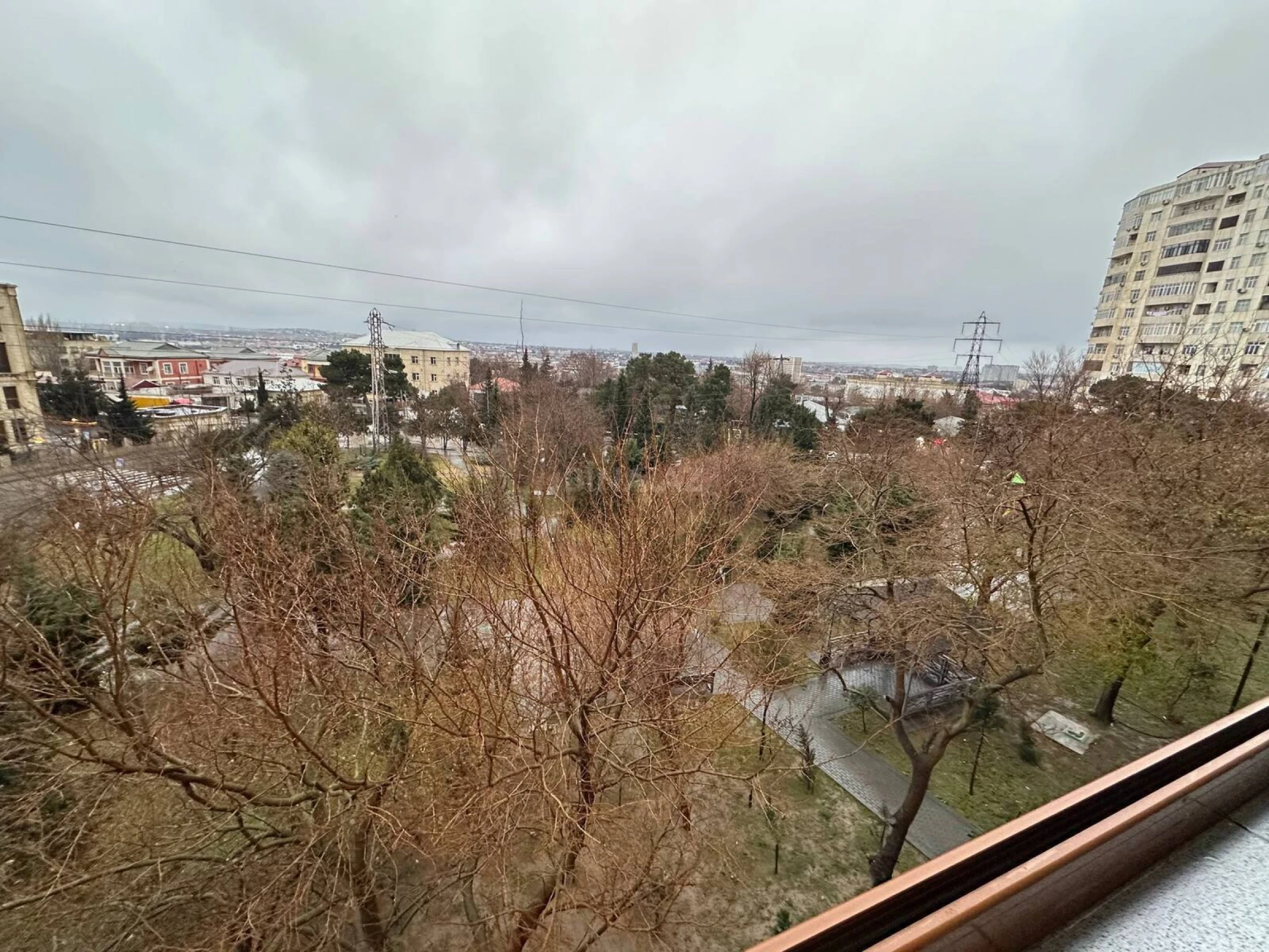 Satılır 3 otaqlı mənzil 76 m²