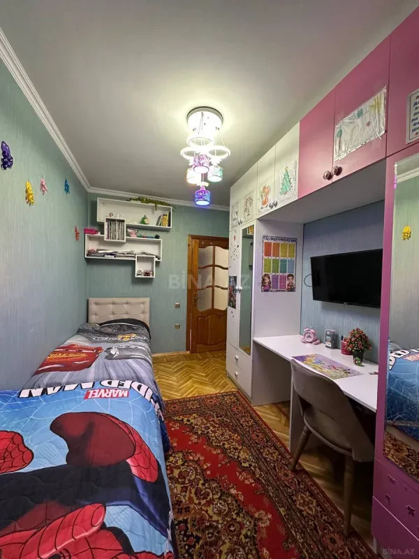 Satılır 3 otaqlı mənzil 76 m²