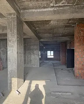 Satılır 3 otaqlı mənzil 290 m²