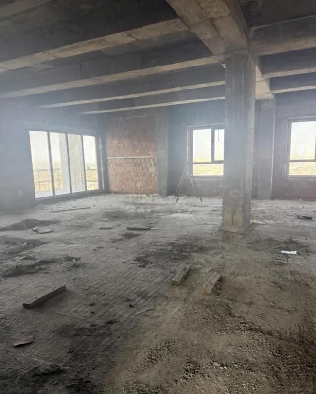 Satılır 3 otaqlı mənzil 290 m²