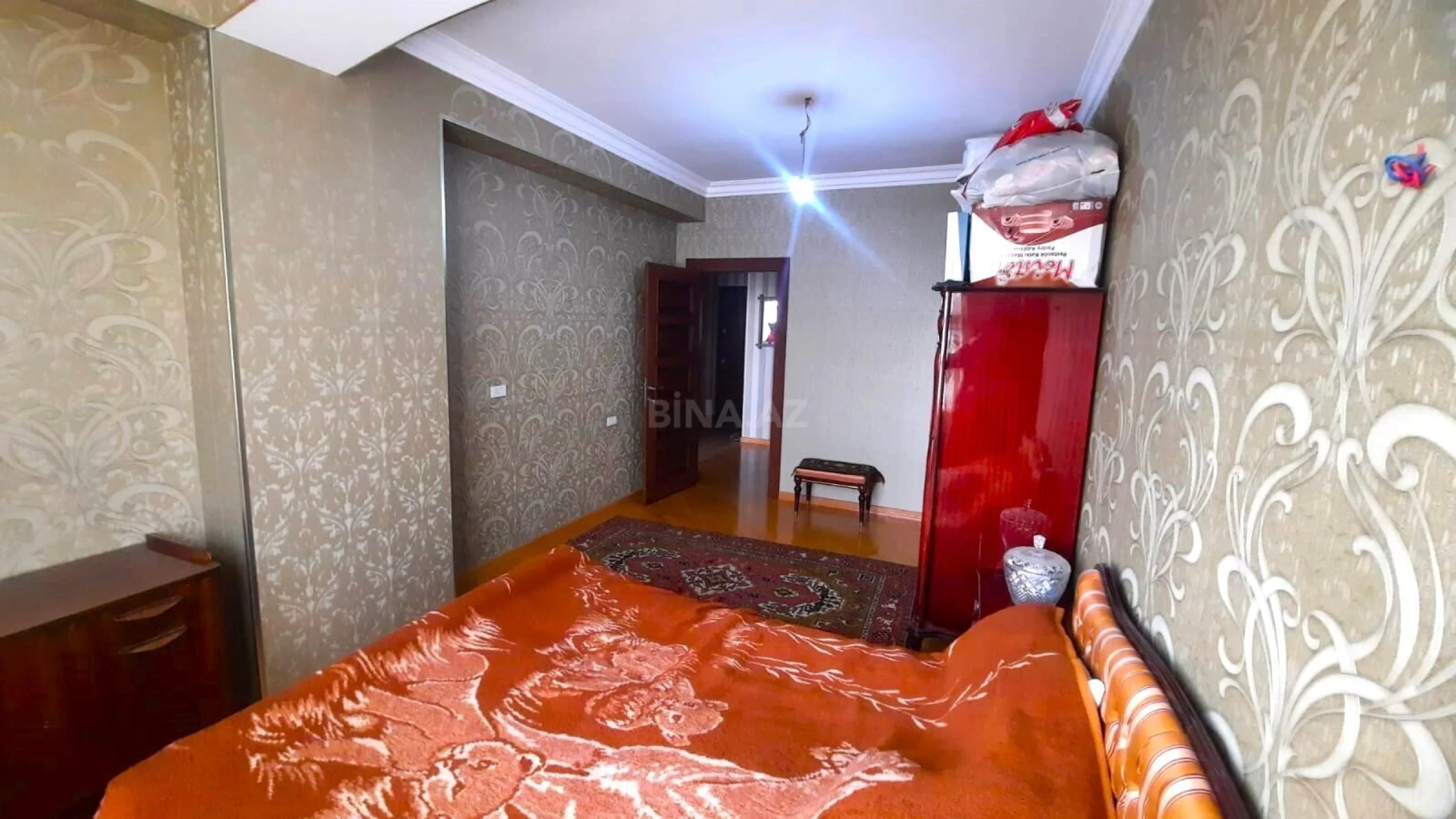 Satılır 2 otaqlı mənzil 90 m²