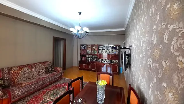 Satılır 2 otaqlı mənzil 90 m²