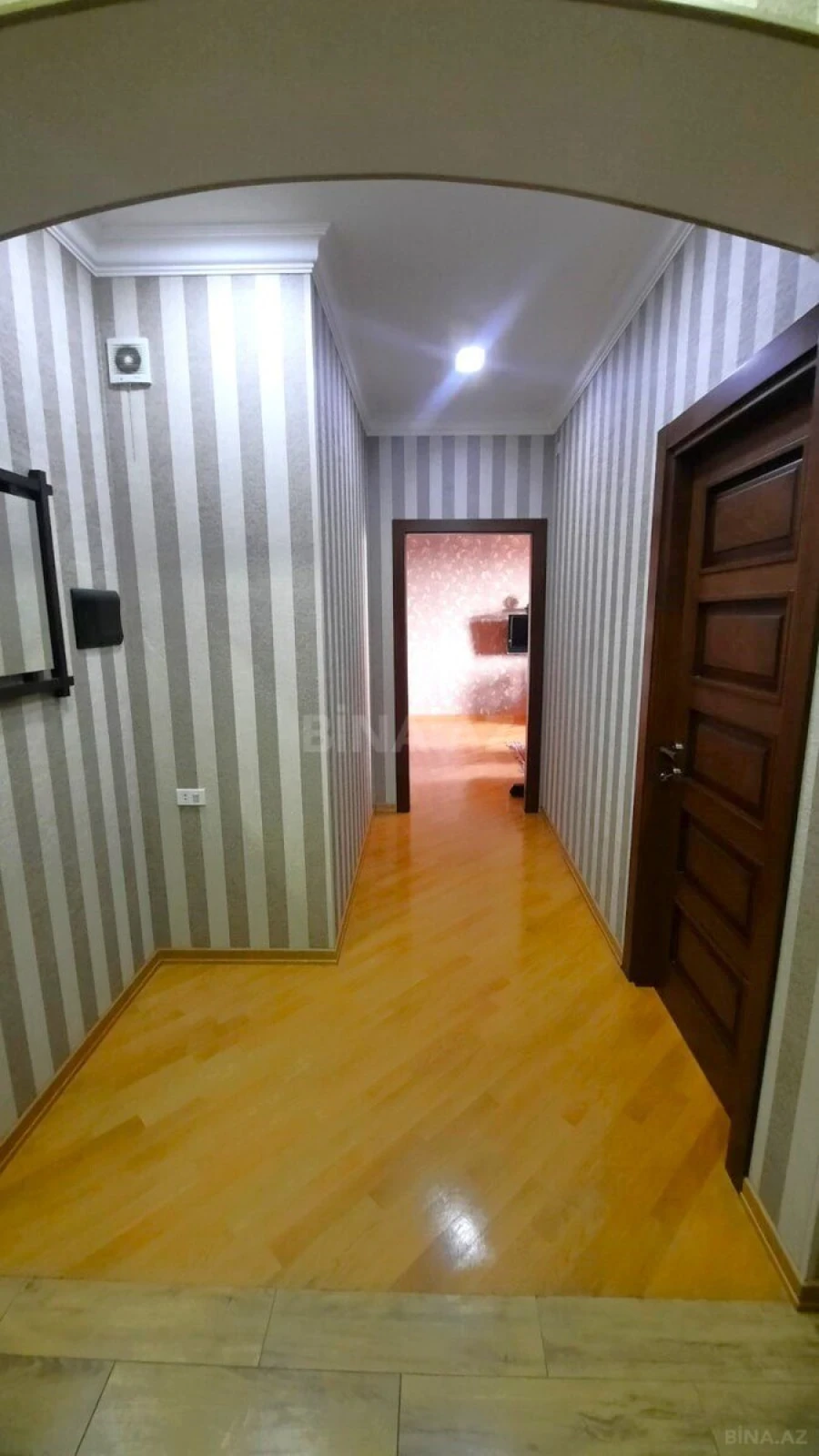 Satılır 2 otaqlı mənzil 90 m²