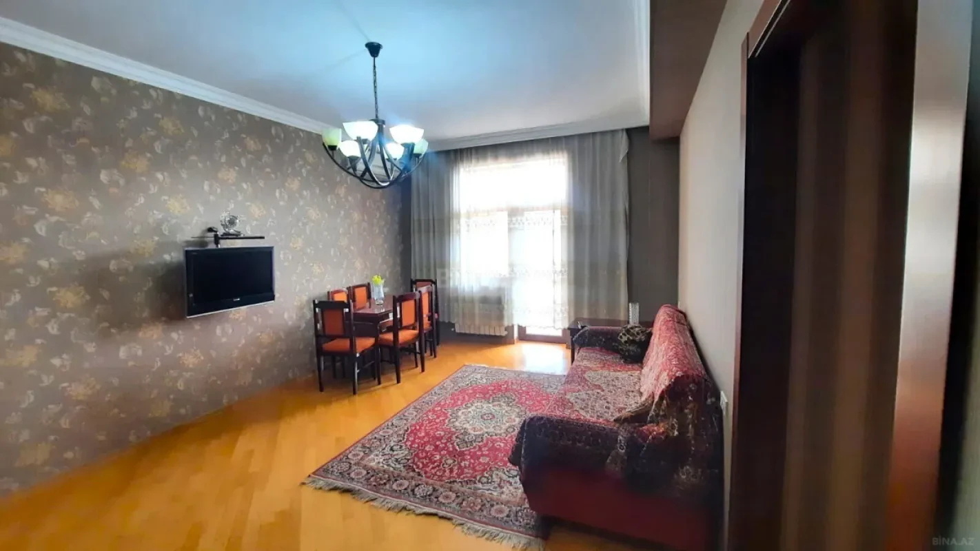 Satılır 2 otaqlı mənzil 90 m²