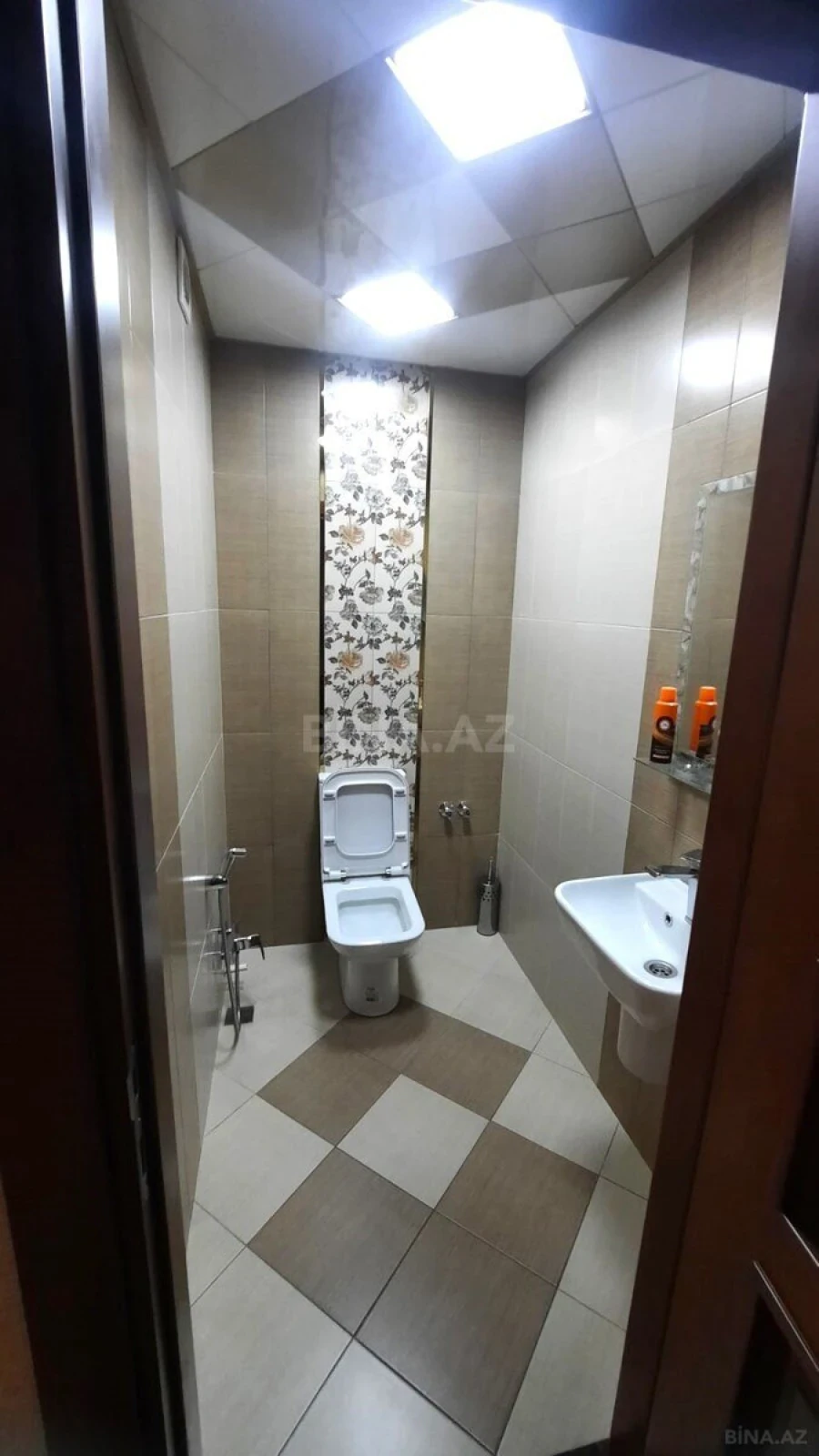 Satılır 2 otaqlı mənzil 90 m²