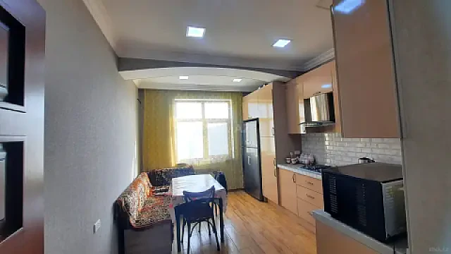Satılır 2 otaqlı mənzil 90 m²