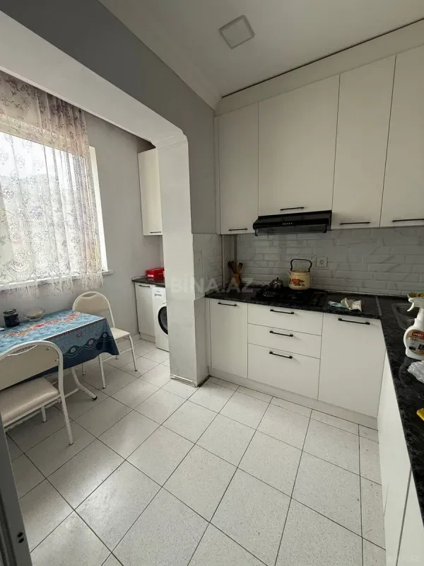 Kirayə verilir 2 otaqlı mənzil 60 m²