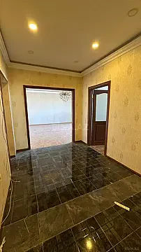 Satılır 3 otaqlı mənzil 140 m²