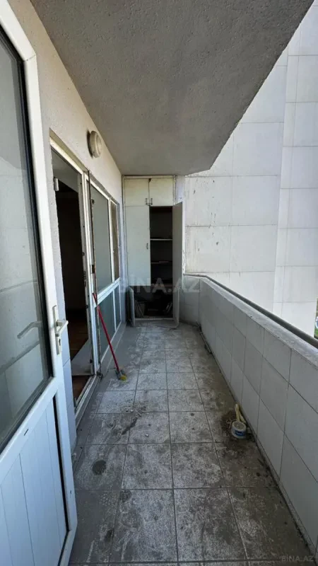 Satılır 3 otaqlı mənzil 140 m²
