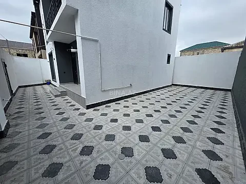 Satılır 4 otaqlı həyət evi 165 m²