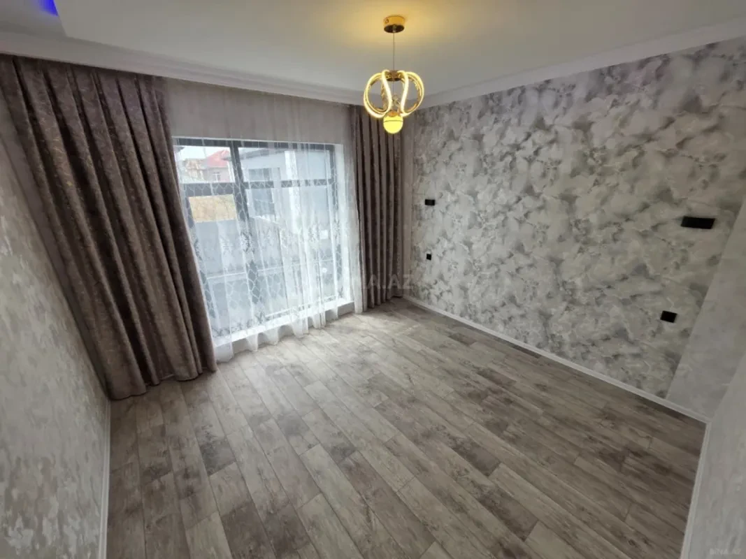 Satılır 4 otaqlı həyət evi 165 m²
