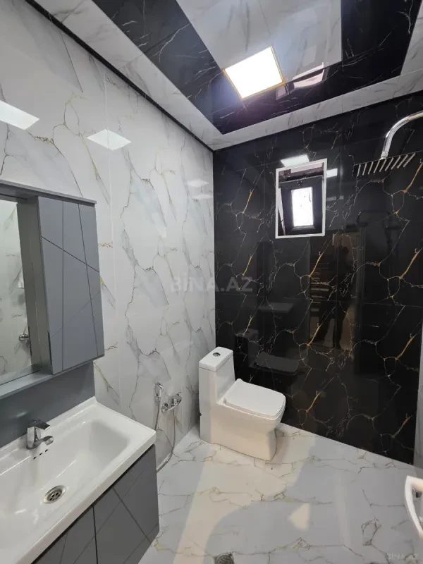 Satılır 4 otaqlı həyət evi 165 m²