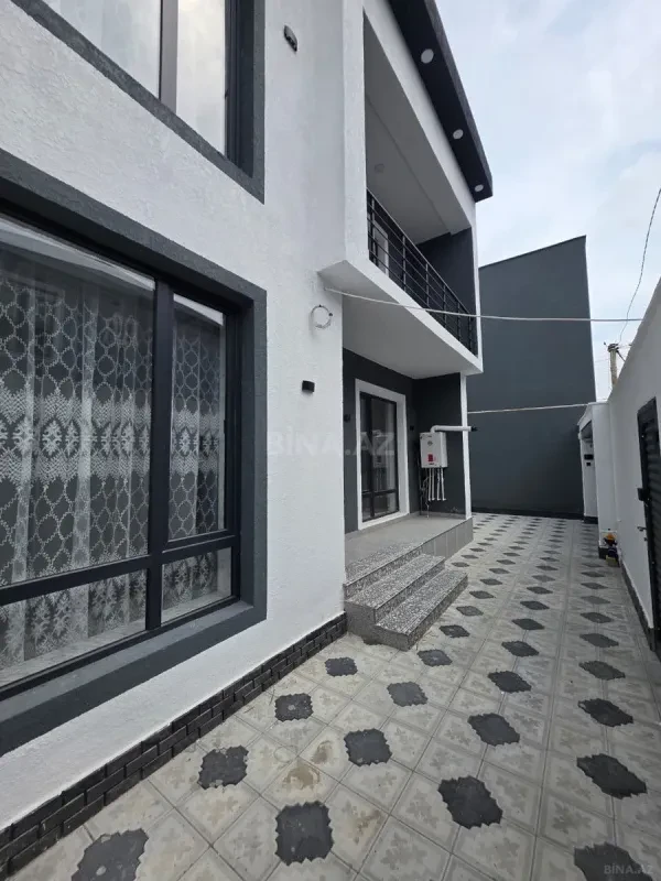Satılır 4 otaqlı həyət evi 165 m²