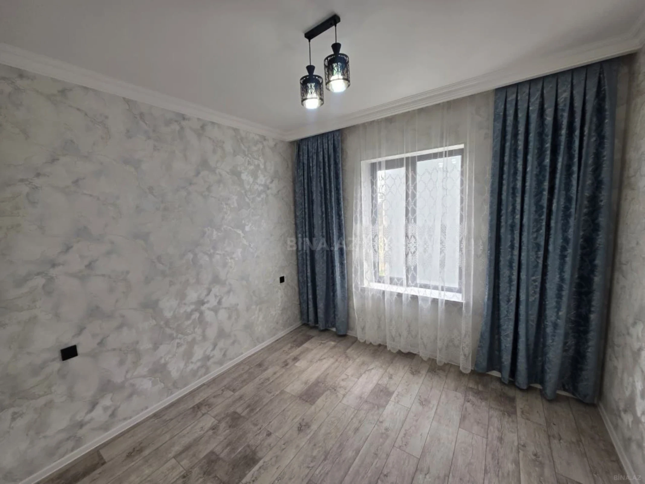 Satılır 4 otaqlı həyət evi 165 m²