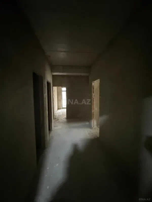 Satılır 4 otaqlı mənzil 150 m²
