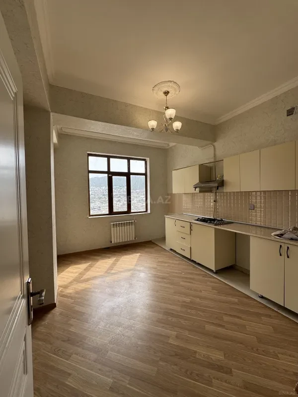 Kirayə verilir 3 otaqlı mənzil 100 m²