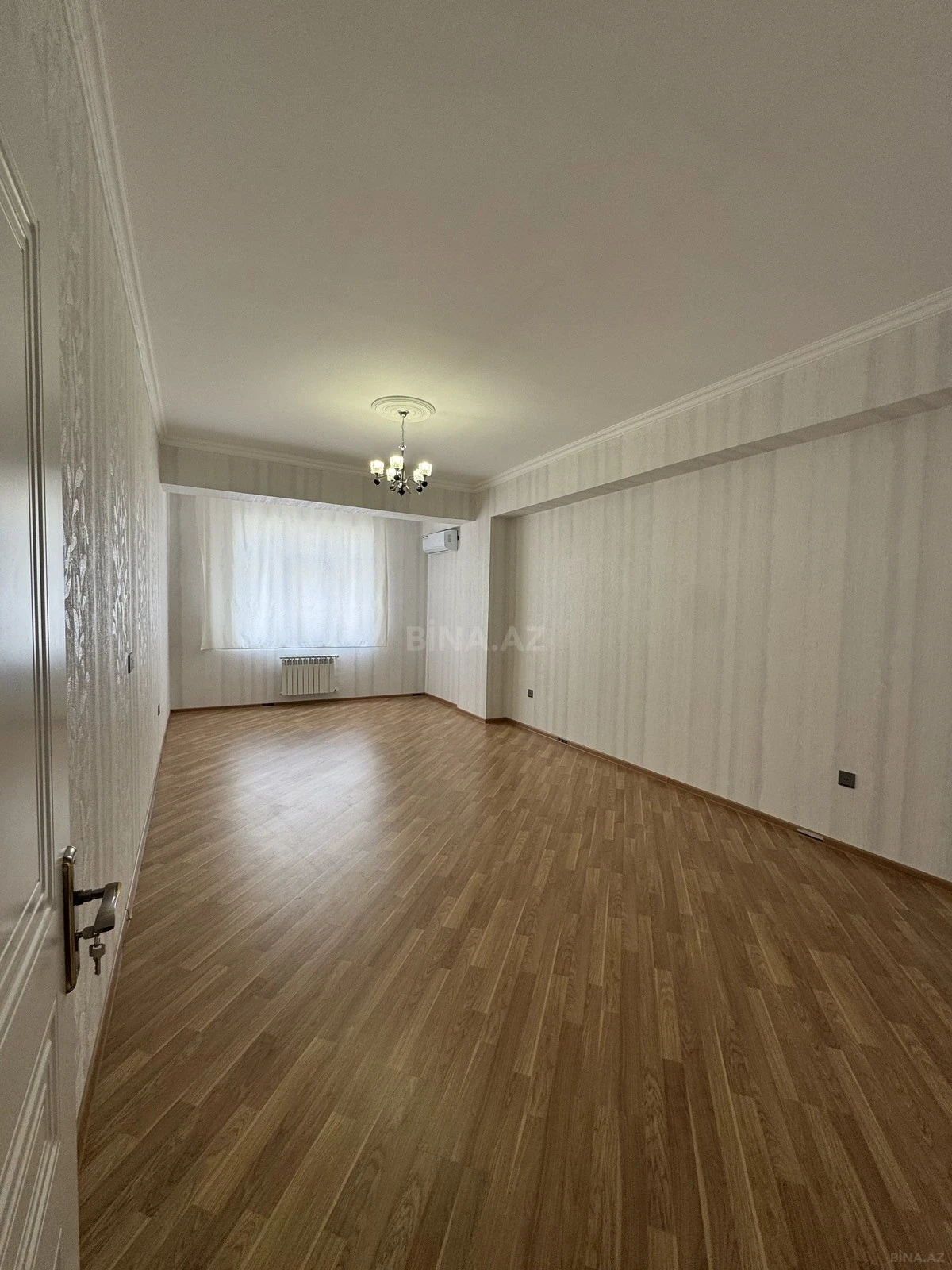 Kirayə verilir 3 otaqlı mənzil 100 m²