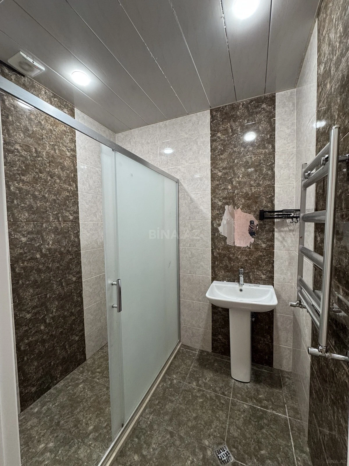 Kirayə verilir 3 otaqlı mənzil 100 m²