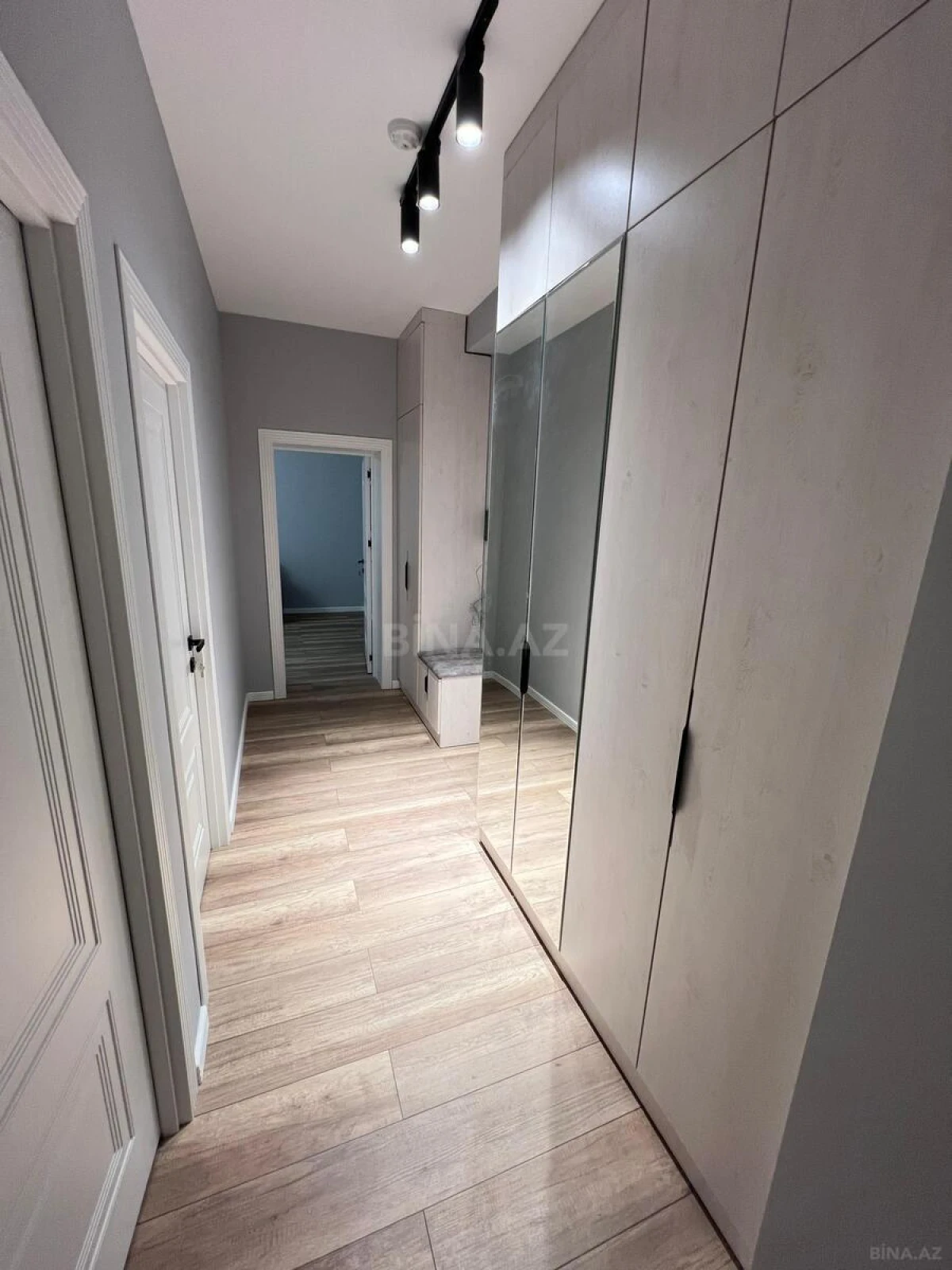 Kirayə verilir 3 otaqlı mənzil 110 m²