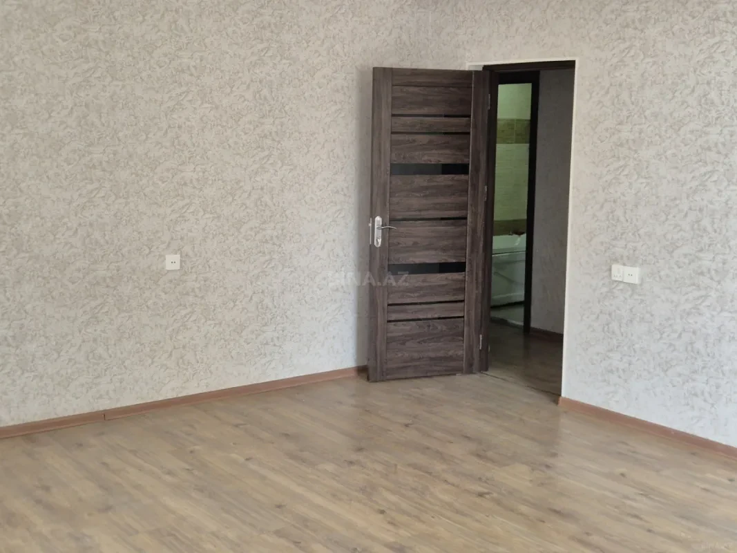 Satılır 3 otaqlı mənzil 82 m²
