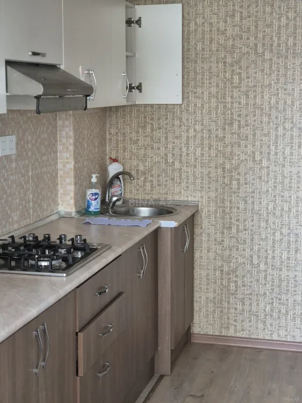 Satılır 3 otaqlı mənzil 82 m²