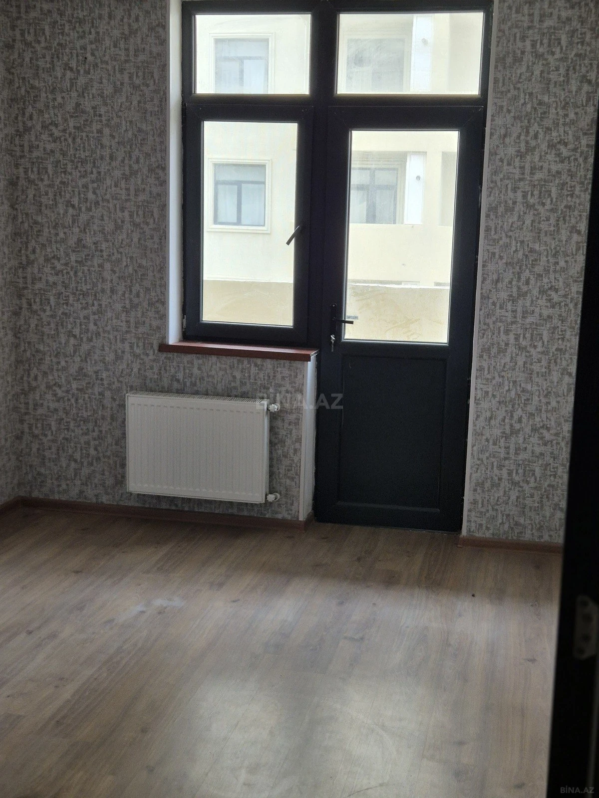 Satılır 3 otaqlı mənzil 82 m²