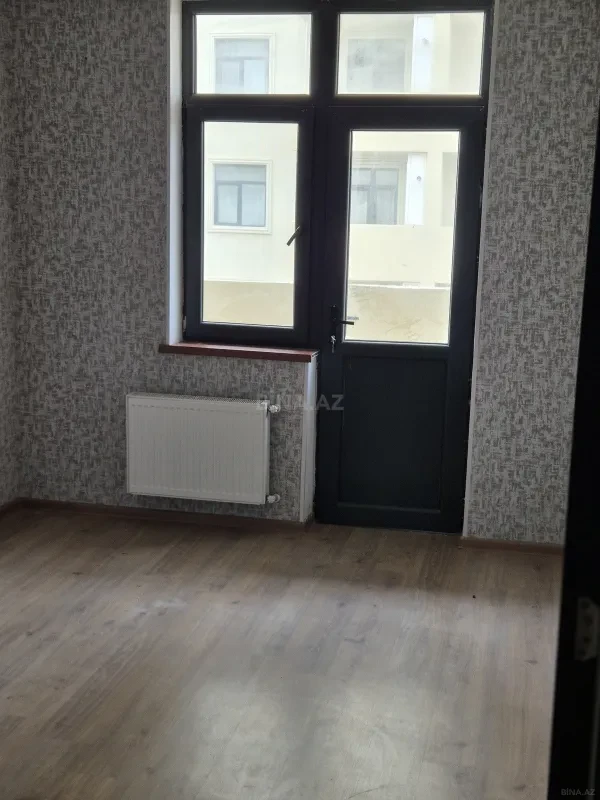 Satılır 3 otaqlı mənzil 82 m²
