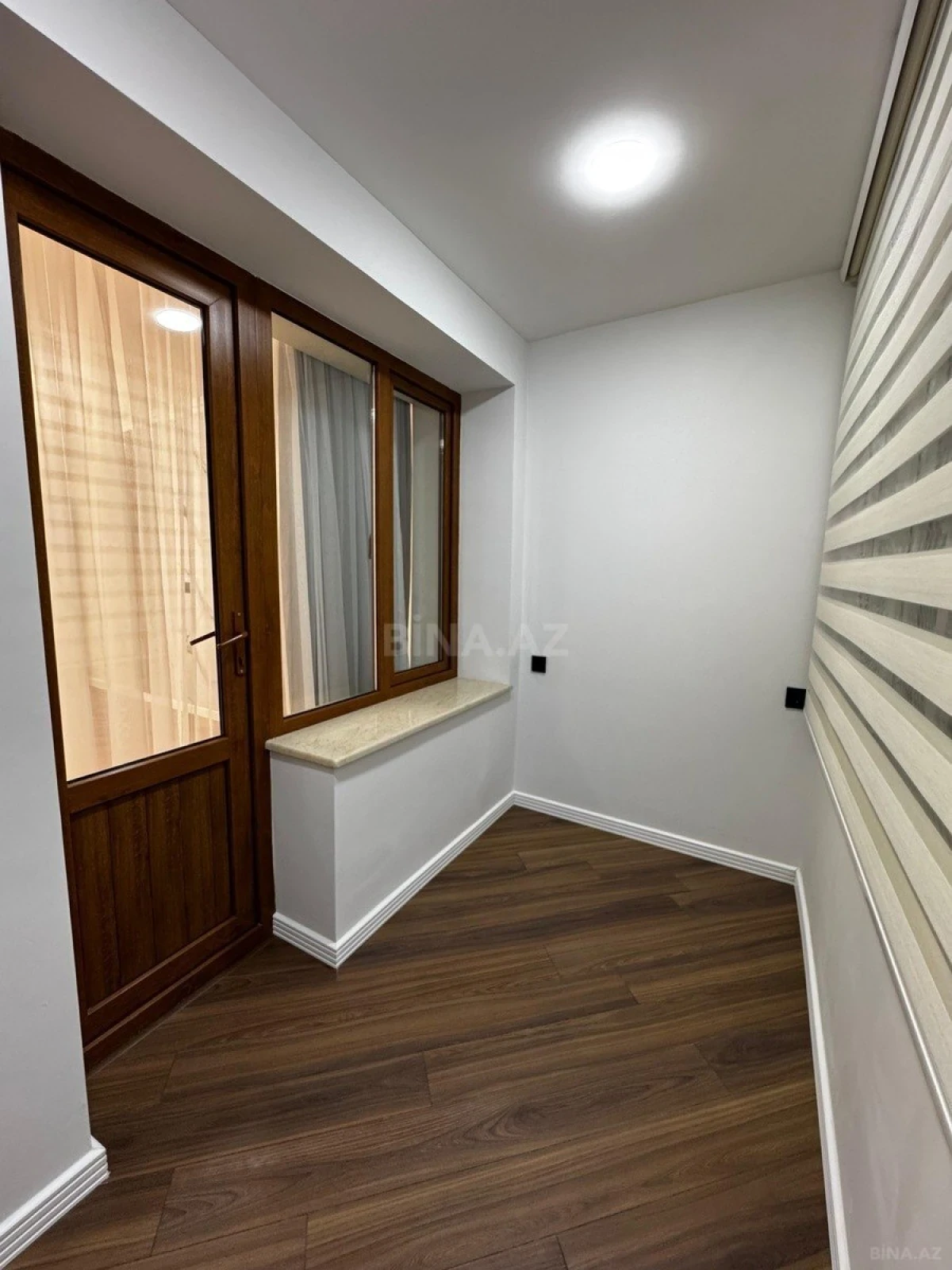 Satılır 2 otaqlı mənzil 65 m²