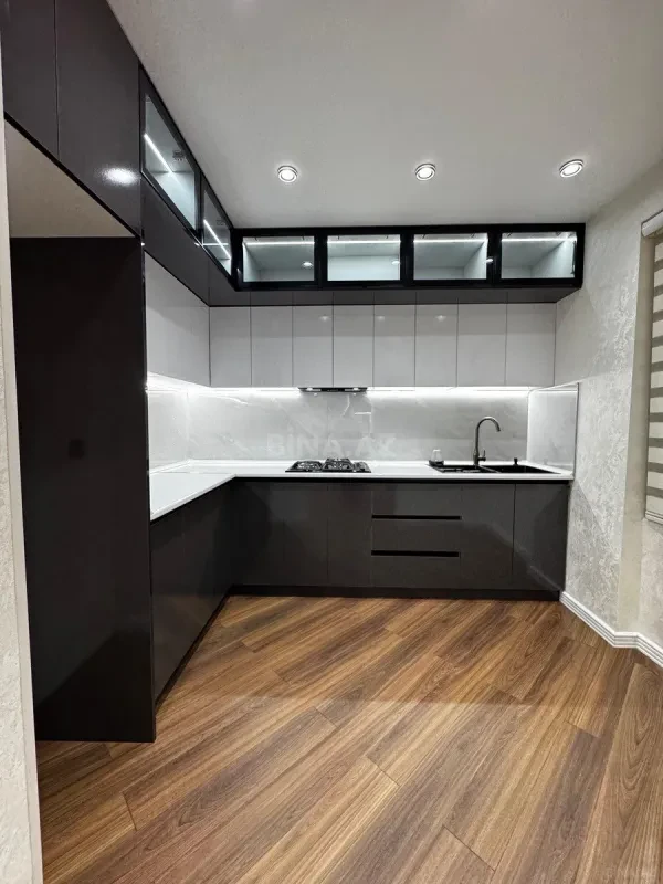 Satılır 2 otaqlı mənzil 65 m²